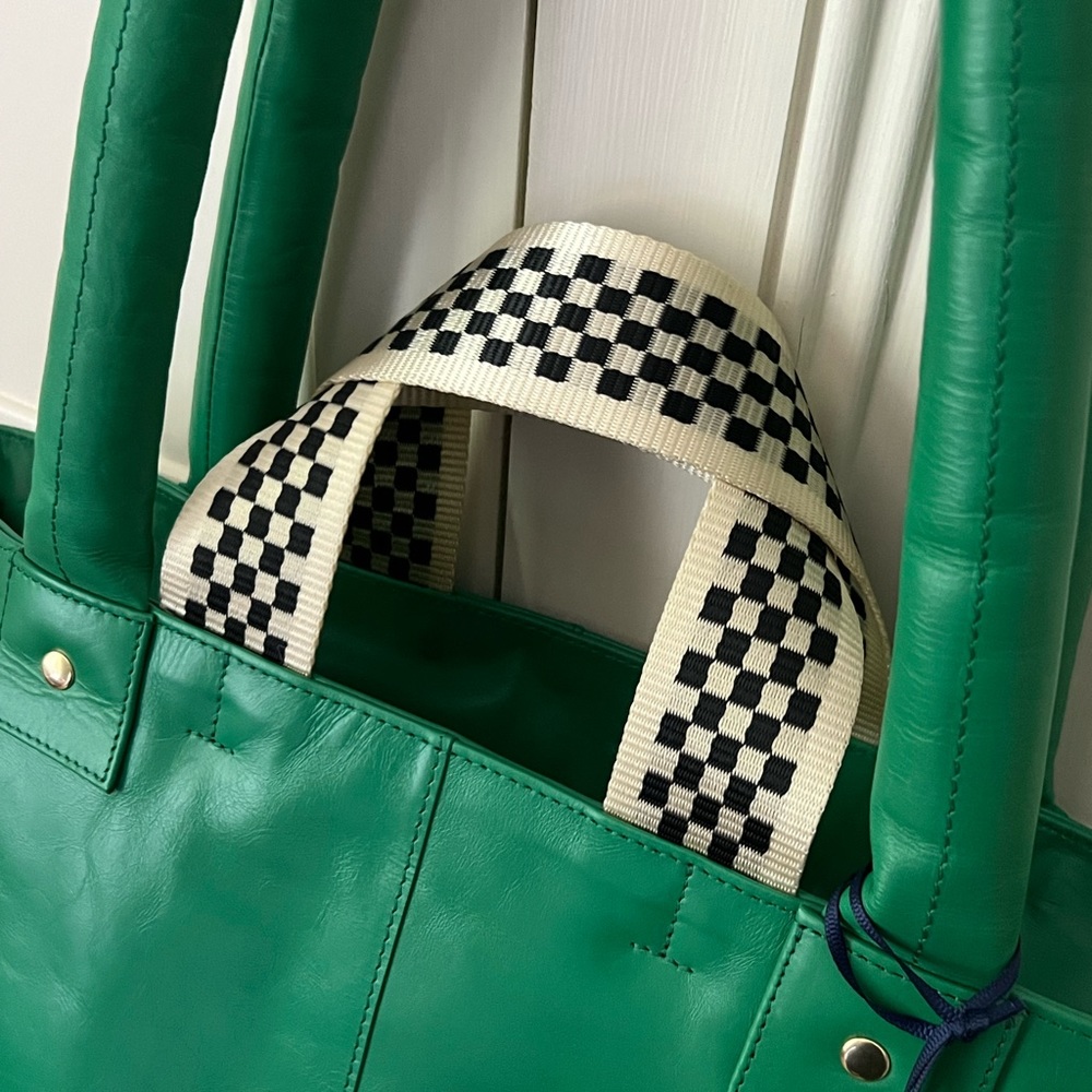 BNWT Clare V. Magazine Tote